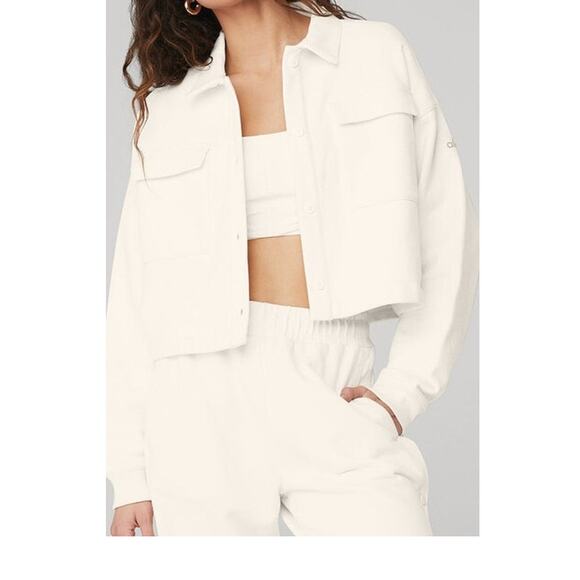 Alo Yoga Renown Cropped Button Up Top Jacket Size M Long Sleeves